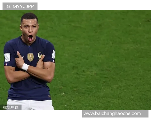 姆巴佩分享庆祝照片称国家德比胜利归球队活力无限展现精彩表现 姆巴佩分享庆祝照片称国家德比胜利归球队活力无限展现精彩表现