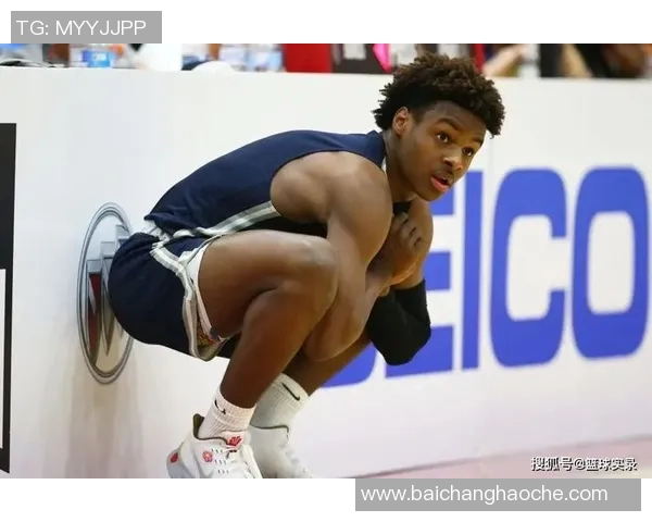 夸梅直言布朗尼受赞誉源于对老詹的崇拜与畏惧心理缺乏理性分析 夸梅直言布朗尼受赞誉源于对老詹的崇拜与畏惧心理缺乏理性分析