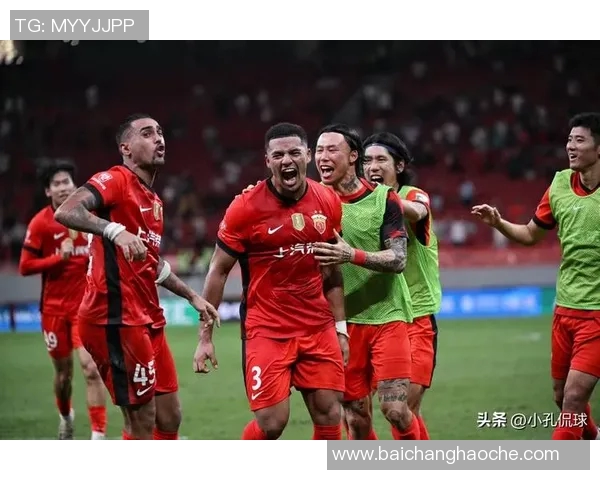 半场战报上海海港与首尔FC互交白卷蒯纪闻助攻失良机吕文君领黄牌