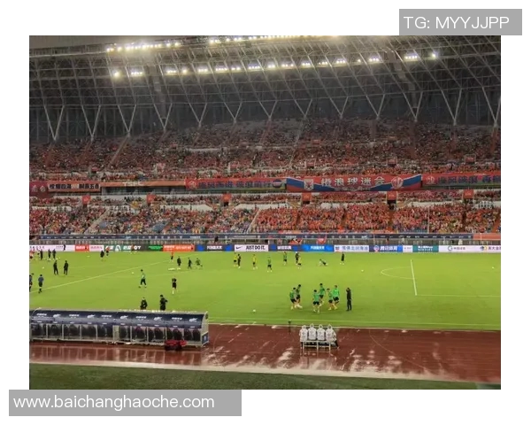 北京国安出征天津备战热身赛即将打响期待精彩对决