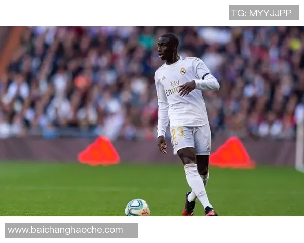 皇马后卫赫伊森因左腿比目鱼肌受伤预计缺阵一至两周