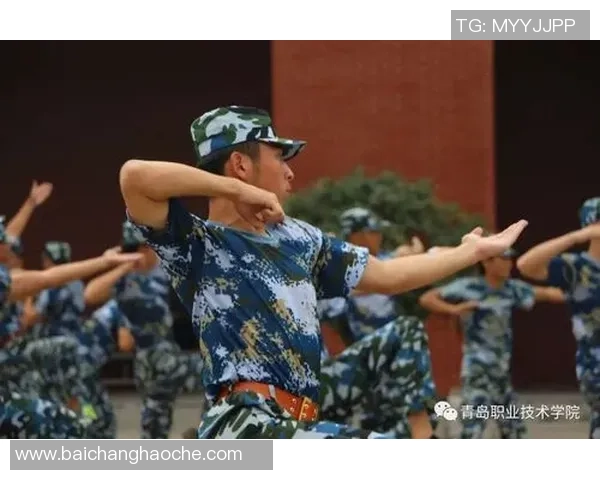 克莱坚韧不拔面对挑战身体疲惫却坚定展现职业精神