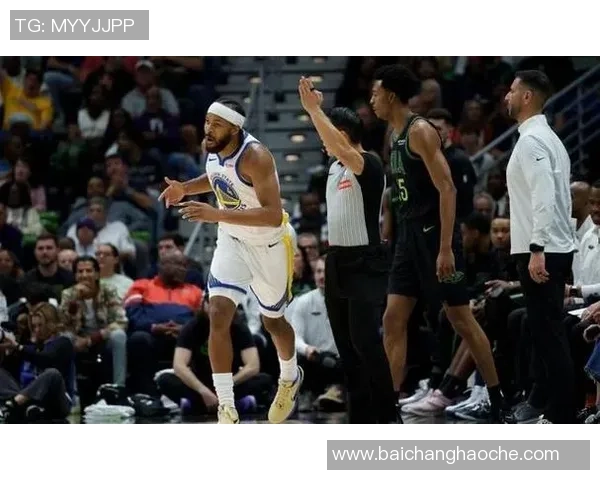 穆迪单节狂砍七记三分球成勇士队史第三位达成此壮举的球员 穆迪单节狂砍七记三分球成勇士队史第三位达成此壮举的球员