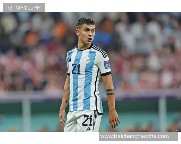 韦斯利进球后致敬迪巴拉面具庆祝赛后社媒互动引发热议 韦斯利进球后致敬迪巴拉面具庆祝赛后社媒互动引发热议